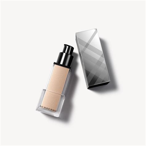 fondotinta burberry fresh glow|Burberry Fresh Glow Luminous Fluid Foundation .